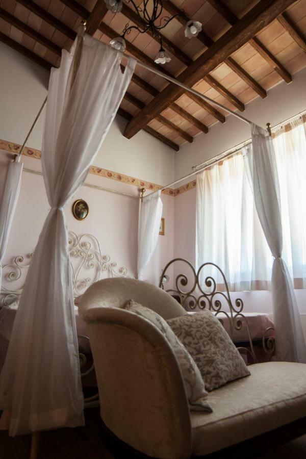 B&B L' Antica Fonte Spinetoli Ngoại thất bức ảnh